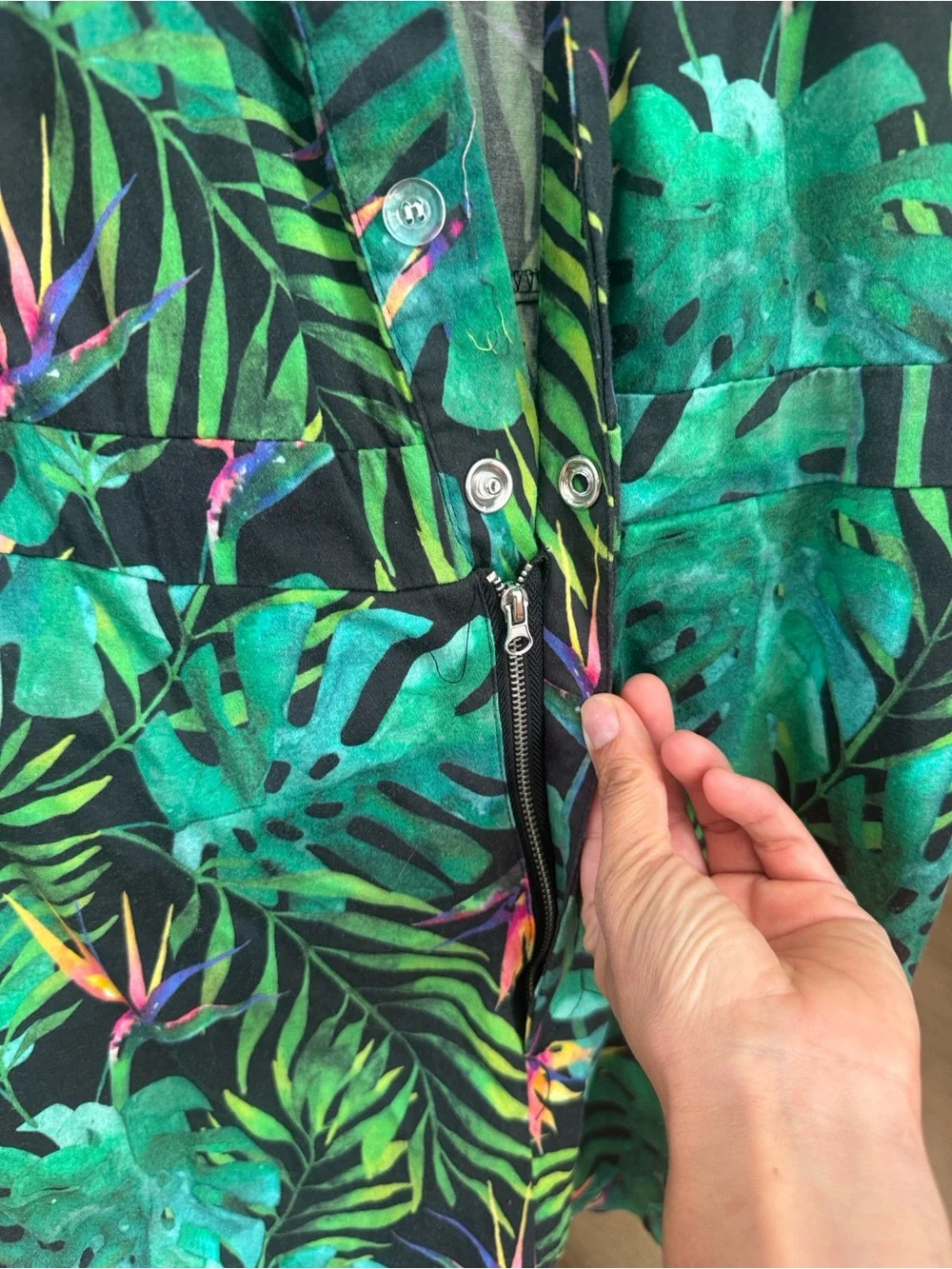 Tropical Green Men's Romper Short - Leaf Print L